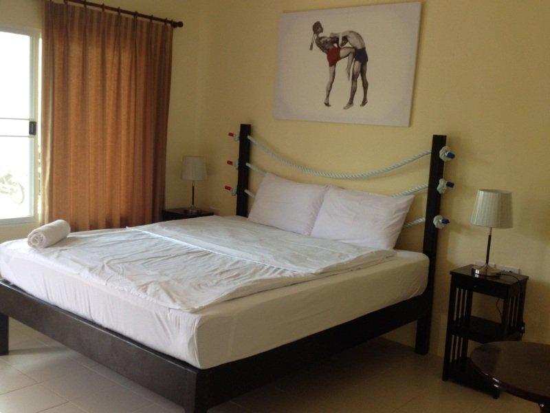 Phuket Muay Thai House Чалонг Экстерьер фото